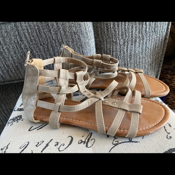 Women’s sandals - Picture 2 of 3